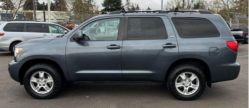 2009 Toyota Sequoia SR5