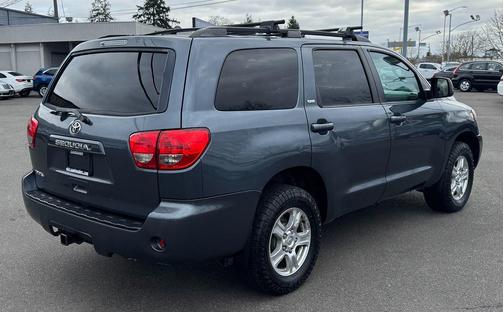2009 Toyota Sequoia SR5