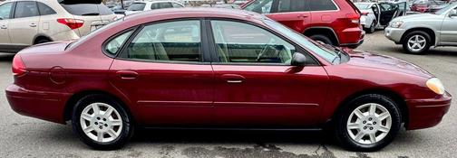 2007 Ford Taurus SE