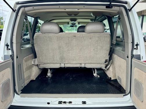 2001 GMC Safari SLE