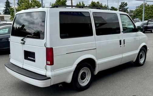 2001 GMC Safari SLE