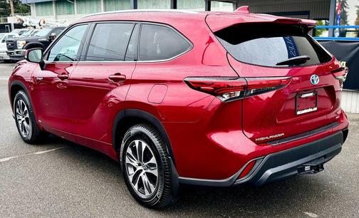 2020 Toyota Highlander Hybrid XLE