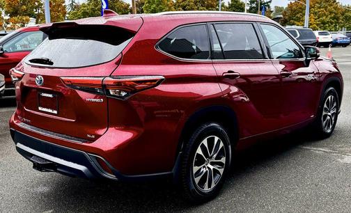 2020 Toyota Highlander Hybrid XLE