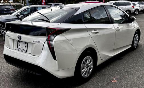 2017 Toyota Prius Two