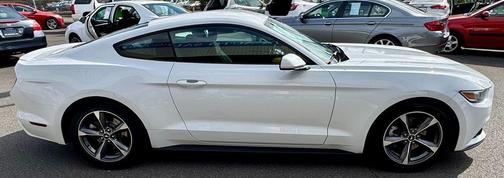 2015 Ford Mustang V6