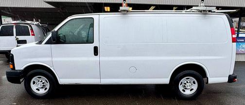 2009 Chevrolet Express 2500 Base
