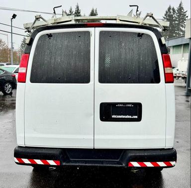 2009 Chevrolet Express 2500 Base