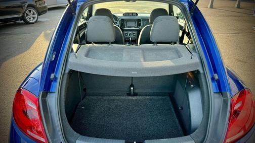 2013 Volkswagen Beetle 2.0T Turbo