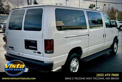 2013 Ford E350 Super Duty XLT