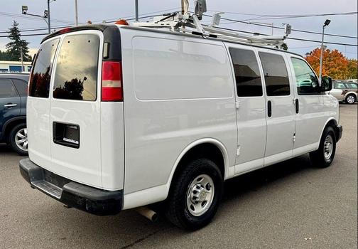 2010 Chevrolet Express 2500 Work Van