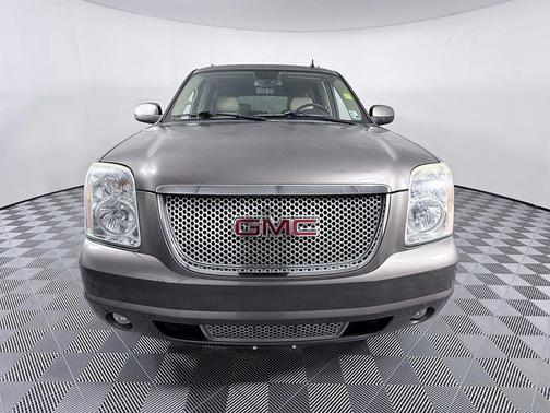 Mocha Steel Metallic 2013 GMC Yukon XL 1500 Denali