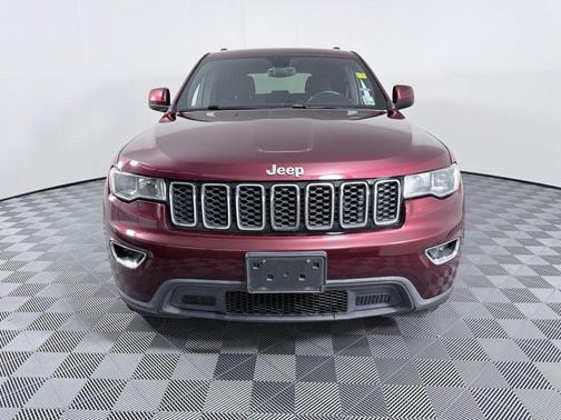 Velvet Red Pearlcoat 2017 Jeep Grand Cherokee Laredo