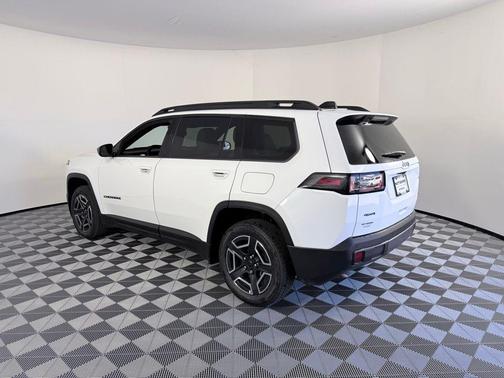 2026 Jeep Cherokee LAREDO/LIMITED