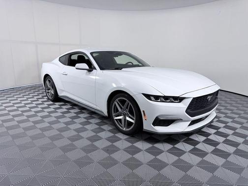 Oxford White 2024 Ford Mustang EcoBoost