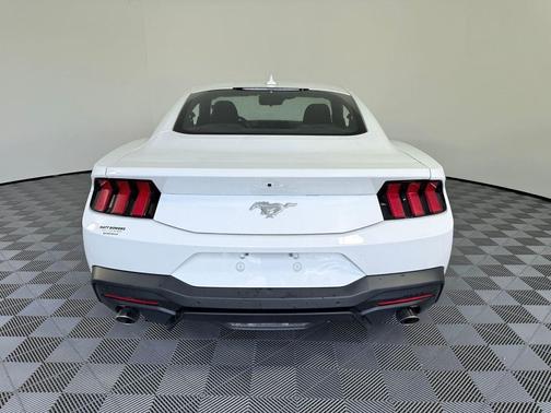 Oxford White 2024 Ford Mustang EcoBoost