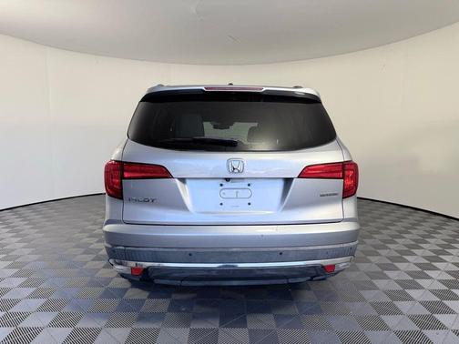 Silver 2016 Honda Pilot Touring