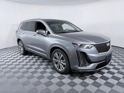 2022 Cadillac XT6 Premium Luxury FWD