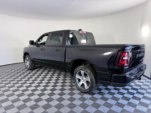 Diamond Black 2026 RAM 1500 Express