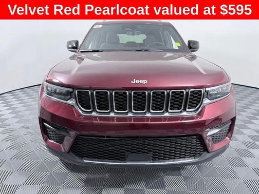 2025 Jeep Grand Cherokee Laredo