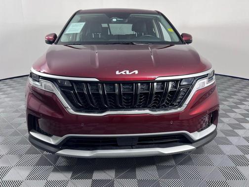 2024 Kia Carnival EX