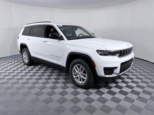 Bright White 2026 Jeep Grand Cherokee Laredo