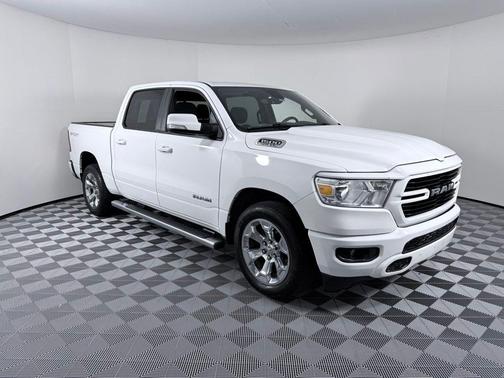Bright White Clearcoat 2020 RAM 1500 Big Horn