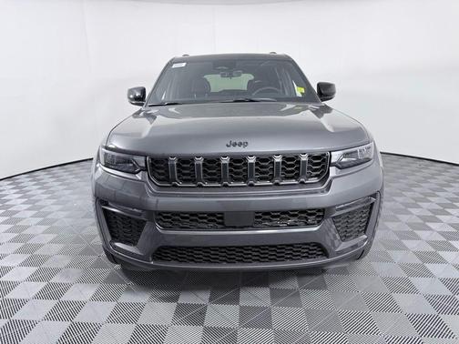 Baltic Gray 2026 Jeep Grand Cherokee Limited 4x4