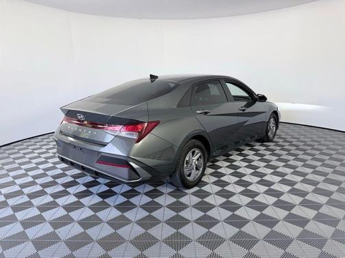 Amazon Gray 2025 Hyundai ELANTRA SE