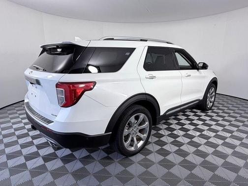 White Metallic 2020 Ford Explorer Platinum