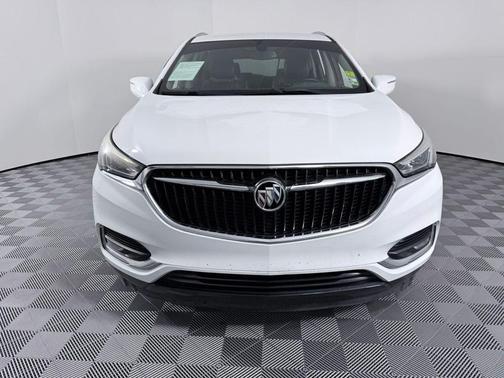 Summit White 2018 Buick Enclave Essence
