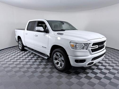 Bright White Clearcoat 2020 RAM 1500 Big Horn