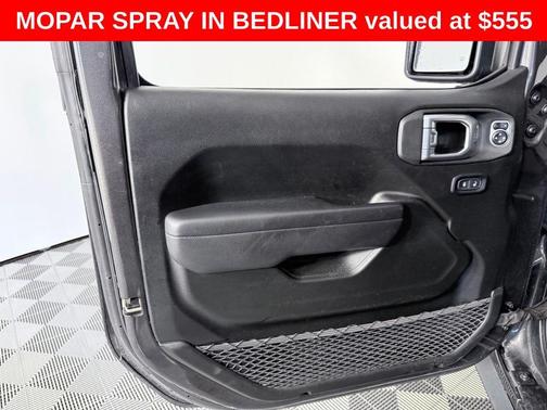 Granite Crystal Clearcoat Metallic 2024 Jeep Gladiator Sport