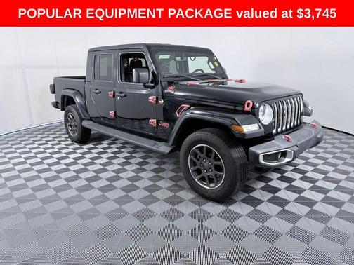 Black Clearcoat 2022 Jeep Gladiator Overland