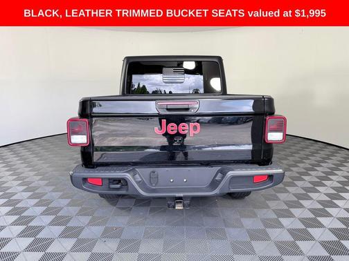 Black Clearcoat 2022 Jeep Gladiator Overland