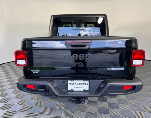 2025 Jeep Gladiator Sport