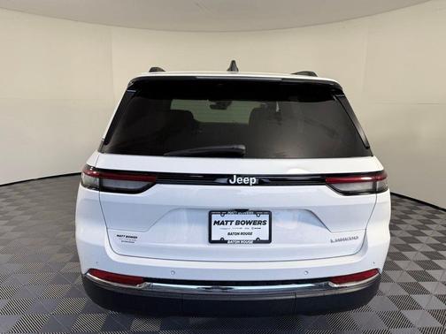 Bright White 2026 Jeep Grand Cherokee Laredo X 4x2