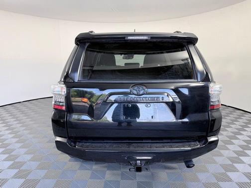 Midnight Black Metallic 2024 Toyota 4Runner SR5 Premium