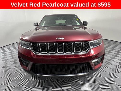 2025 Jeep Grand Cherokee Laredo