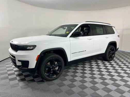 2025 Jeep Grand Cherokee L Laredo