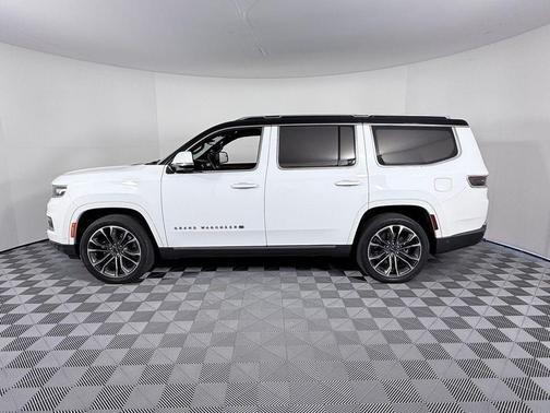 2022 Jeep Grand Wagoneer Series III
