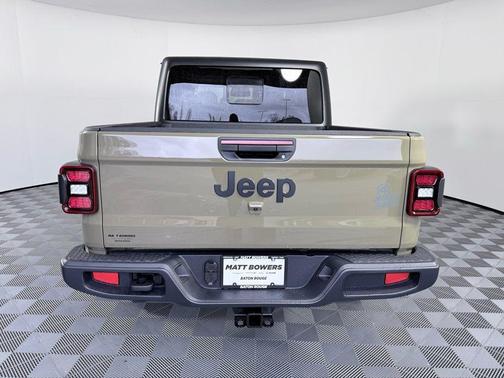 2026 Jeep Gladiator Sport