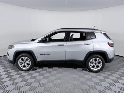 Silver Zynith 2025 Jeep Compass Latitude