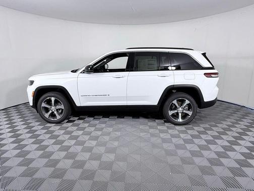 Bright White 2026 Jeep Grand Cherokee Limited 4x2