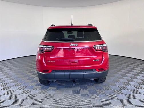 2023 Jeep Compass Latitude Lux