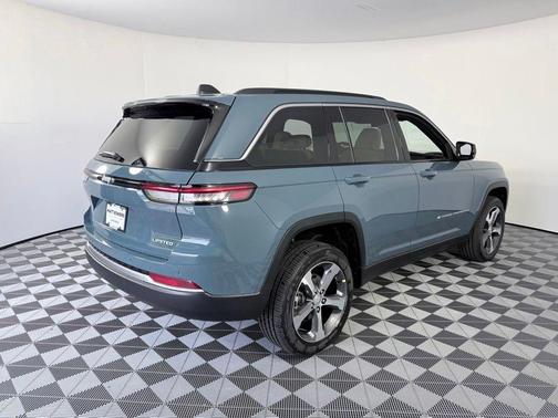 Steel Blue 2026 Jeep Grand Cherokee Limited 4x2