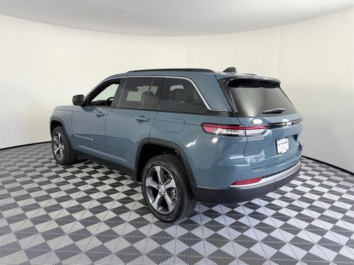 Steel Blue 2026 Jeep Grand Cherokee Limited 4x2