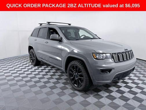 Sting Gray Clearcoat 2020 Jeep Grand Cherokee Altitude