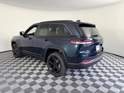 Fathom Blue Pearlcoat 2026 Jeep Grand Cherokee Limited 4x2