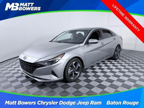 Shimmering Silver Pearl 2023 Hyundai ELANTRA SEL