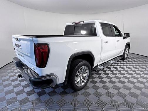 Summit White 2021 GMC Sierra 1500 SLT
